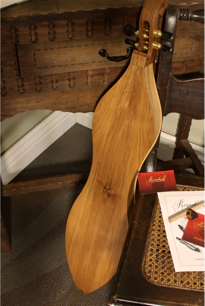 4 String Mountain Dulcimer With F-Holes - Walnut Body, Spruce Top 4 String Mountain Dulcimer With F-Holes - Walnut Body, Spruce Top