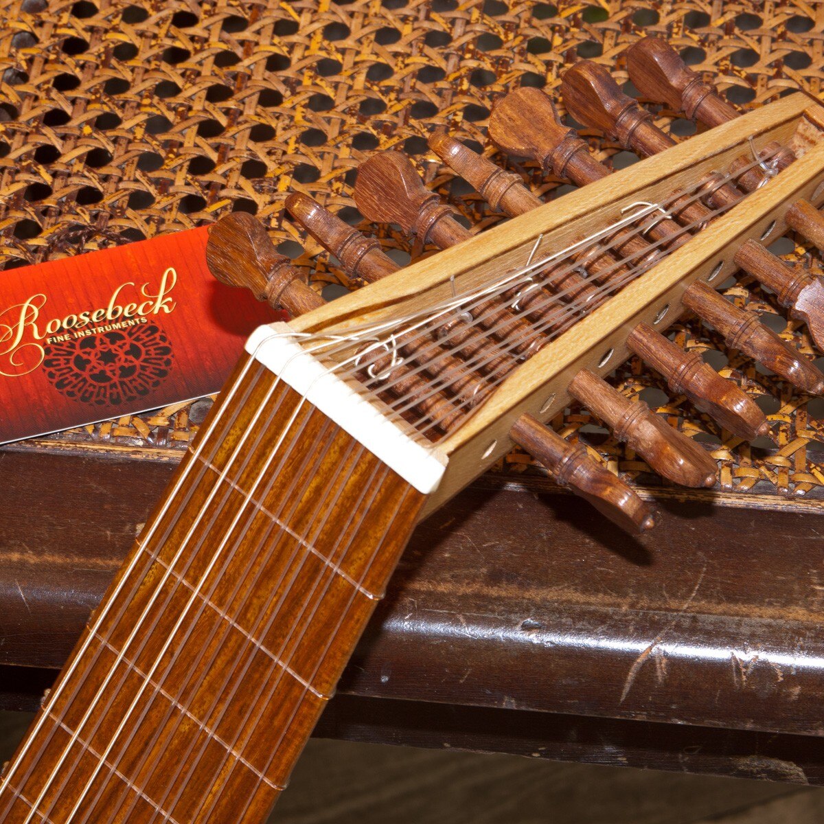 Roosebeck 7-Course Descant Lute